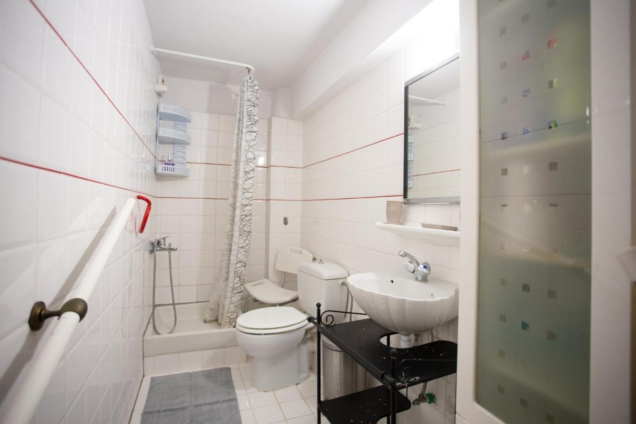 Traditional Villa Appartment With Garden, Also For Gatherings ,15 Minutes From Thessaloniki Airport Eksteriør bilde