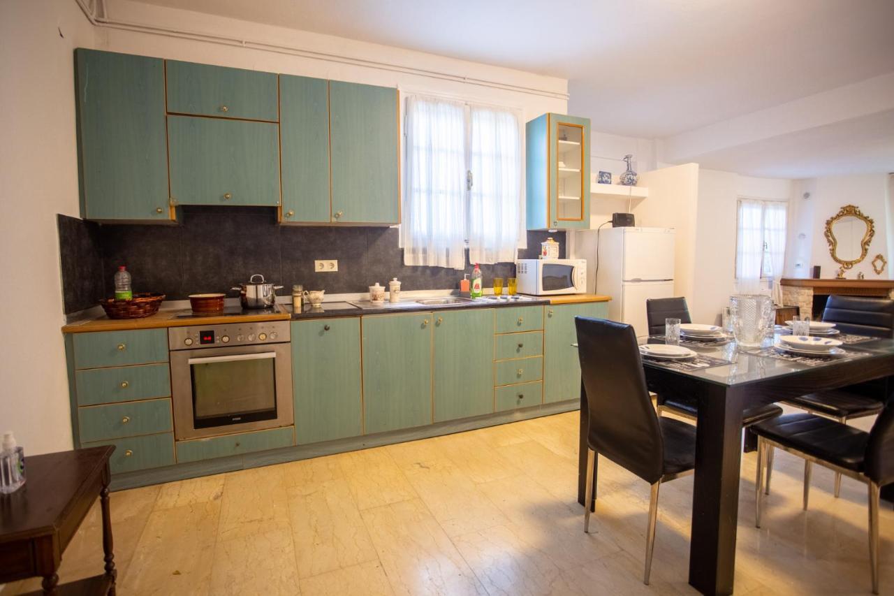 Traditional Villa Appartment With Garden, Also For Gatherings ,15 Minutes From Thessaloniki Airport Eksteriør bilde