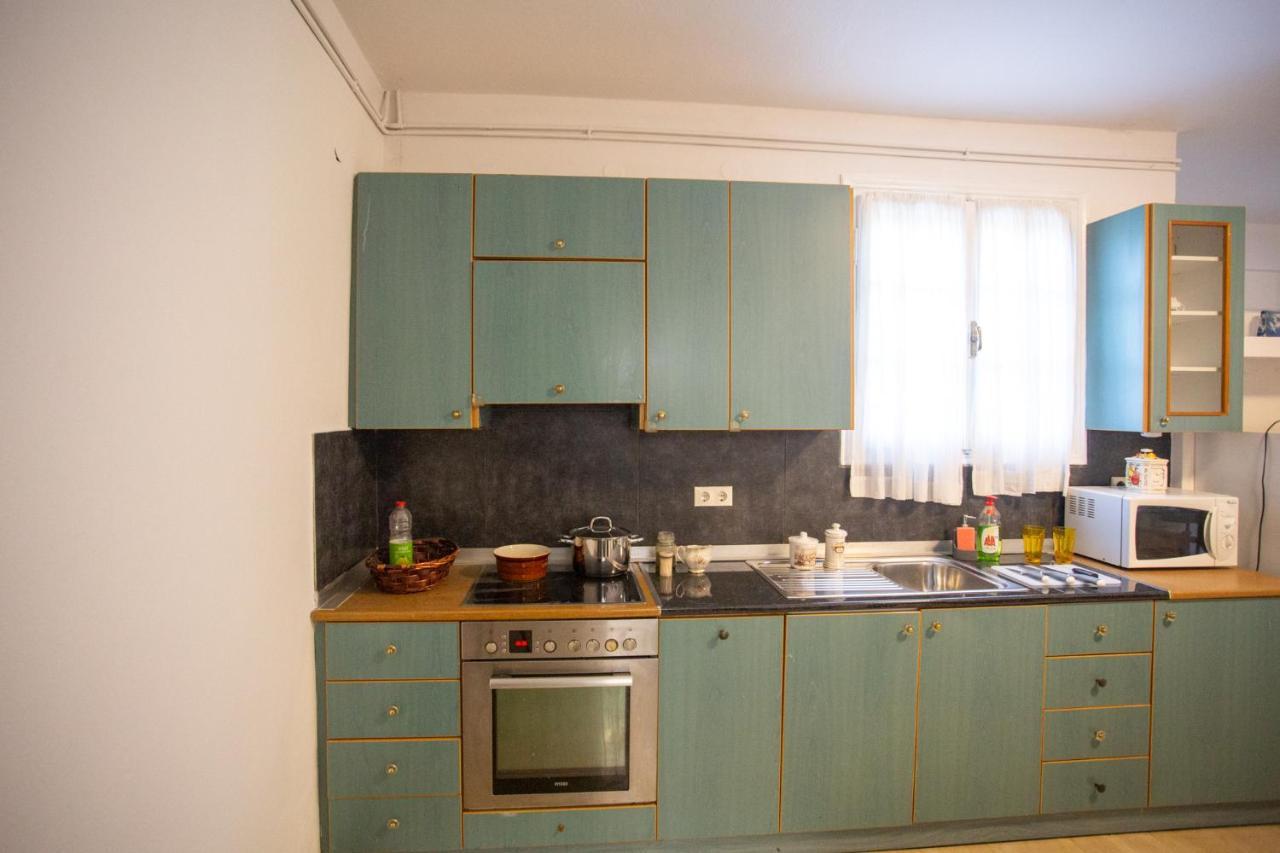 Traditional Villa Appartment With Garden, Also For Gatherings ,15 Minutes From Thessaloniki Airport Eksteriør bilde